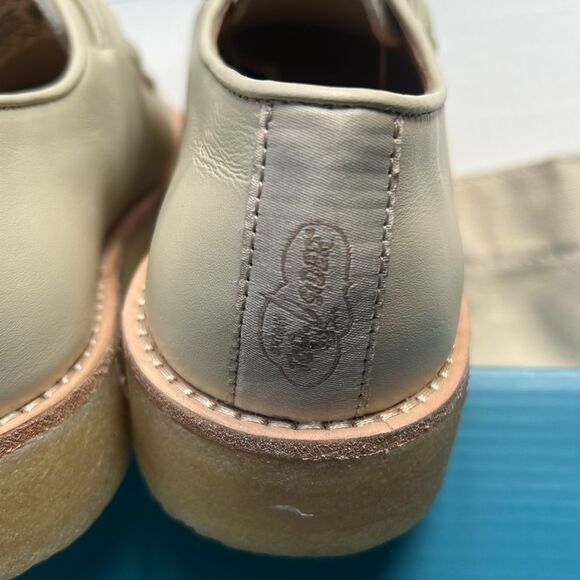Sperry Captain's Crepe Bow Oxford in Ivory with Tote Bag - Picture 11 of 12